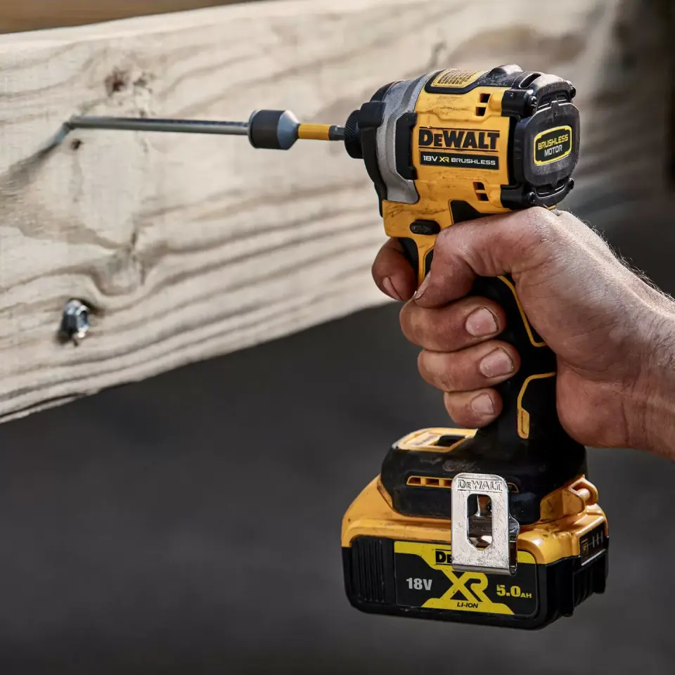 Dewalt DCF850N Akülü Darbeli Vidalama Makinası Solo