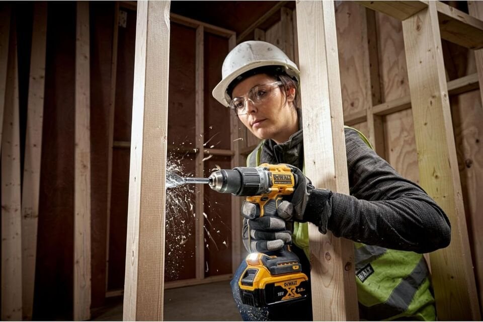 Dewalt DCD805P2T 18V 5.0 Ah Akülü Darbeli Matkap DCD805P2T