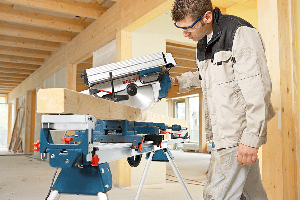 Bosch Professional GTM 12 JL Gönye Kesme Makinesi