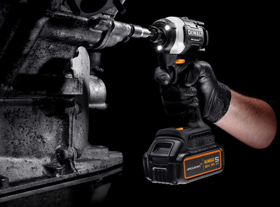 Dewalt x McLaren DCK200MP2T Darbeli Matkap ve Torklu Vidalama Seti