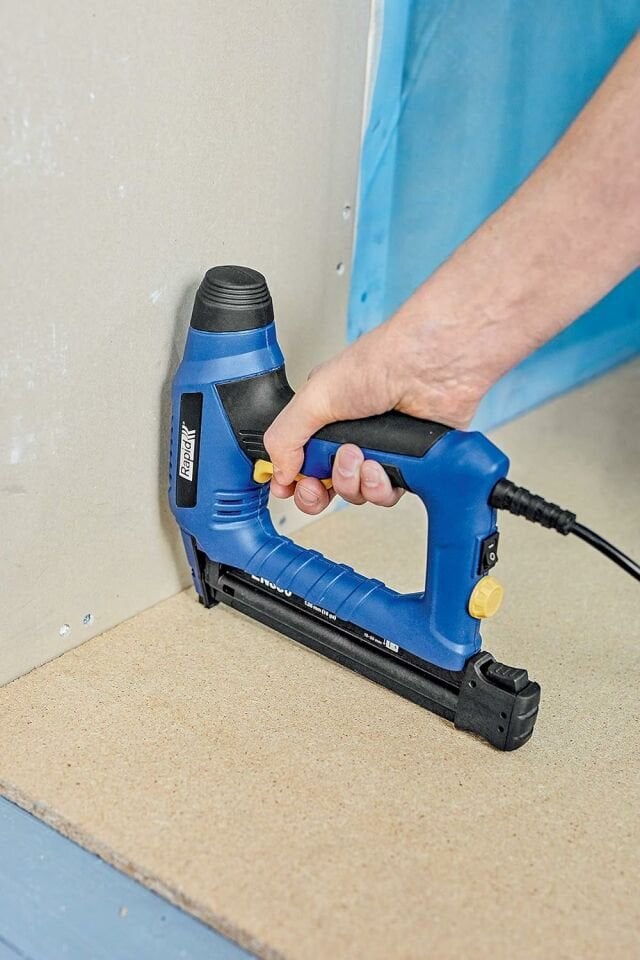 Rapid EN300 Elektrikli Çivi Çakma Tabancası