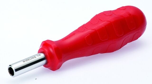 İzeltaş 6.3x30 Manyetik Bits Tutucu Kısa