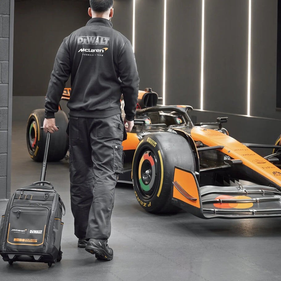 Dewalt McLaren Tekerlekli Sırt Çantası DWST60101