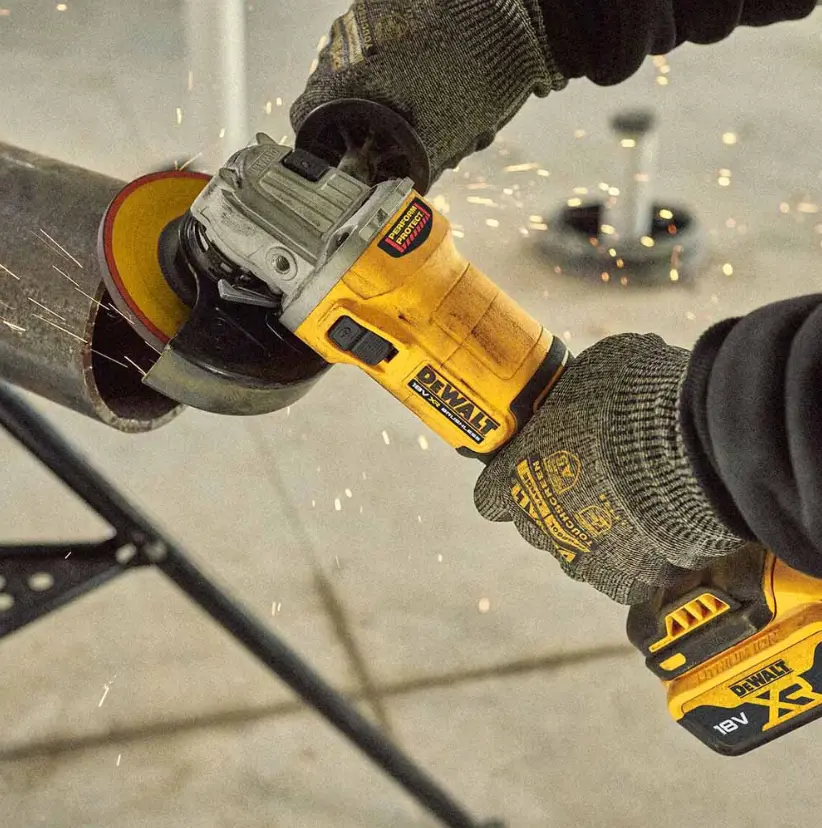 Dewalt DCG407M2T 18 V Çift Akülü 4 Ah Avuç Taşlama Makinesi