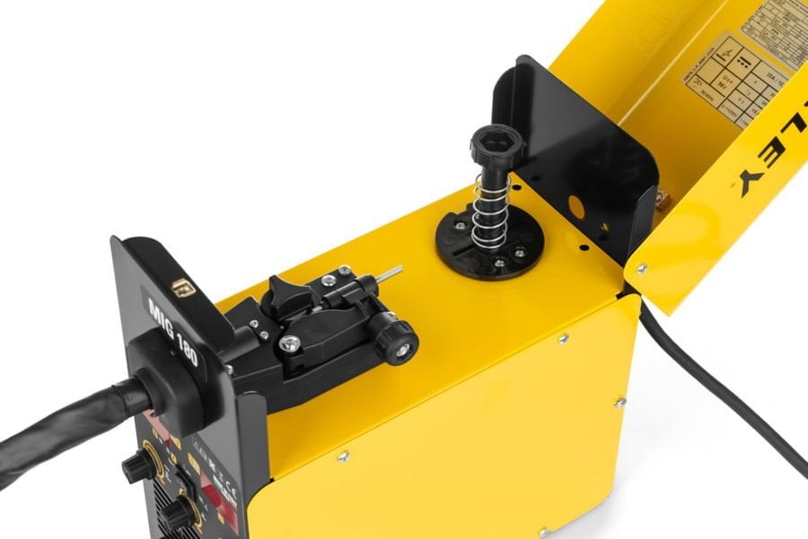 Stanley MIG180 Gazsız Gazaltı Çok Yöntemli Kaynak Makinası