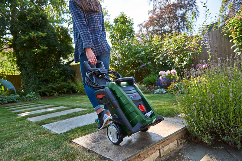 Bosch UniversalAquatak 135 Basınçlı Yıkama Makinası