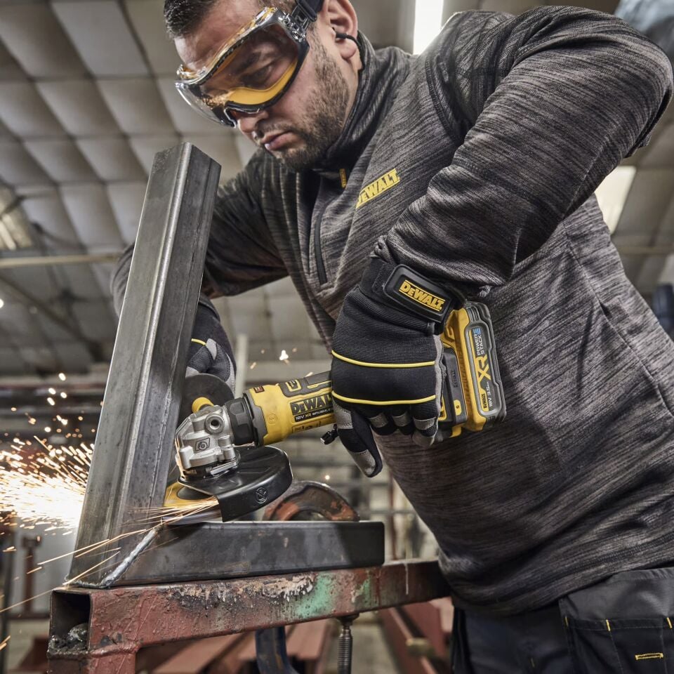 Dewalt DCG404N Aküsüz Avuç Taşlama İnce Gövde
