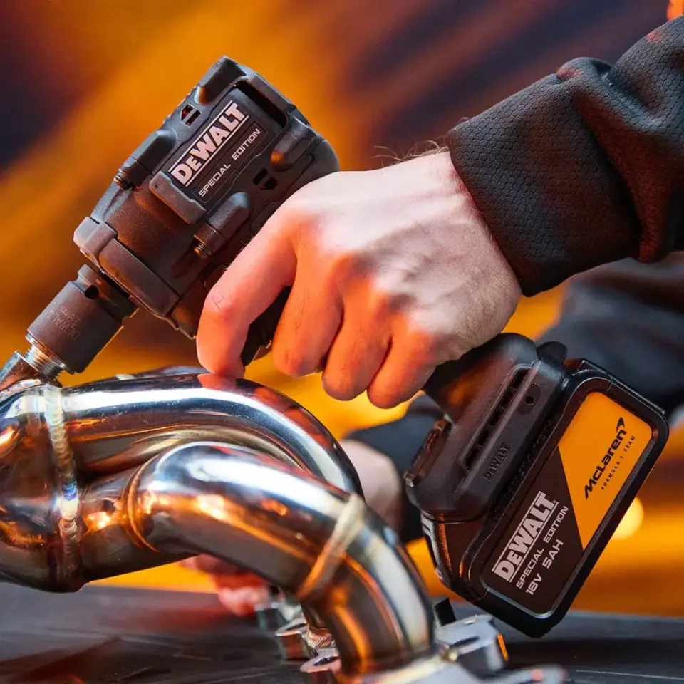 Dewalt DCF92MP2T-QW Mclaren 1/2'' Kompakt Somun Sıkma + 2X5Ah Akü Set