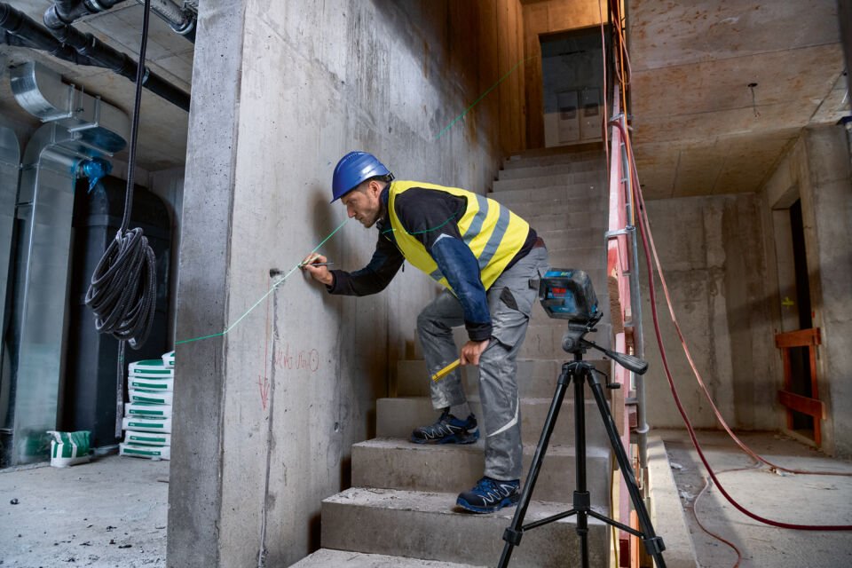Bosch GLL 2-15 G + LB10 Lazer Hizalama Yeşil 0601063W00