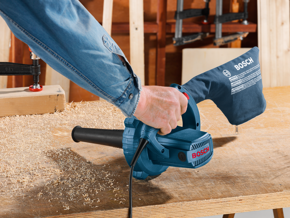 Bosch Professional GBL 800E Üfleme Makinesi