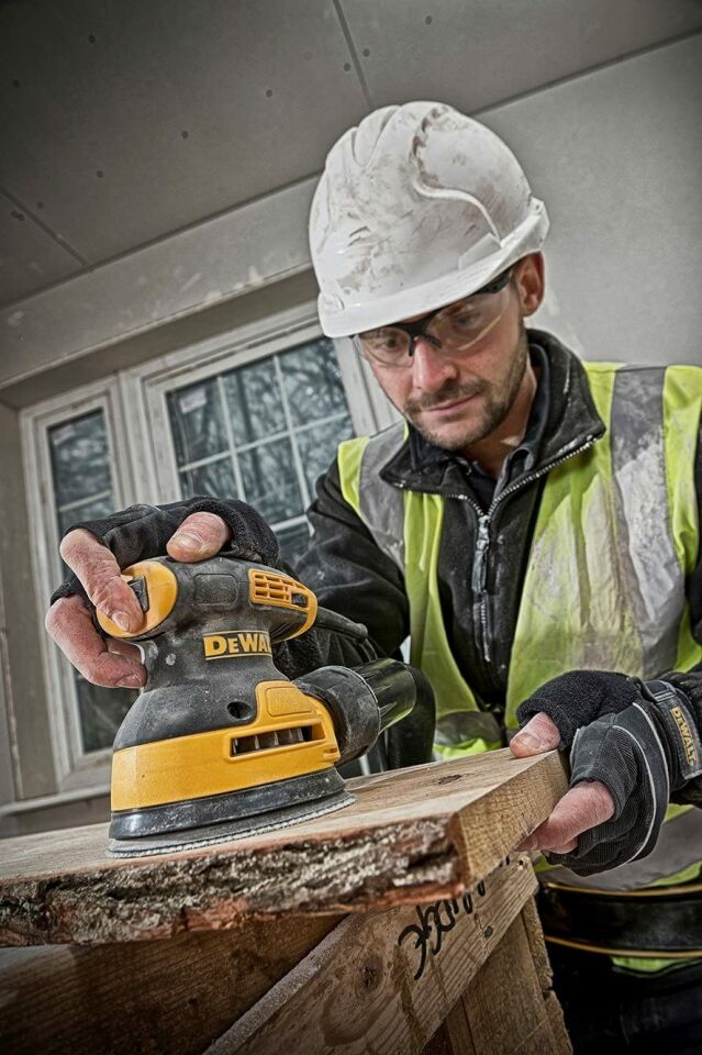 Dewalt 280W 125mm Eksantrik Zımpara DWE6423